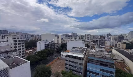 Apartamento à venda com 130m² - Próximo Metrô Afonso Pena 4 quartos, suíte e duas vagas - Na Av. Melo Matos próximo á todo comércio