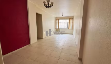 Rua Marques de valença, À 350m do metrô são Francisco Xavier. 1 sala, 2 quartos, 1 vaga de garagem.