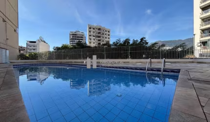 Apartamento à venda Rua São francisco xavier , Maracanã  varanda sala quarto 1 vaga de garagem infraestrutura completa
