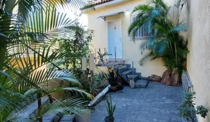 Rua Santa Maria Rossello, Tijuca, colado a Rua Uruguai.Casa à venda. Código 21641