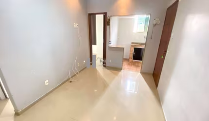 Apartamento modernizado - sala, 1 quarto - Próximo UFRJ e Metrô Maracanã