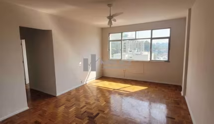 Apartamento 3 Quartos na Rua Conde de Bonfim com Vaga de Garagem