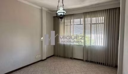 Apartamento a venda com 2 quartos Rua Deputado Soares Filho - Tijuca - Código 21689