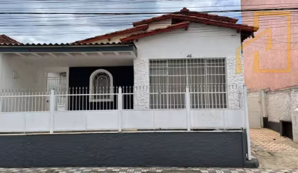 IMÓVEL DISPONÍVEL PARA LOCAÇÃO COMERCIAL/RESIDENCIAL