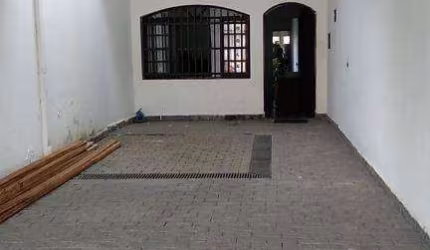Sobrado à venda, 363 m² por R$ 600.000,00 - Centro - Taubaté/SP