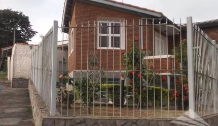 Casa com 2 dormitórios à venda, 174 m² por R$ 560.000,00 - Jardim Russi - Taubaté/SP