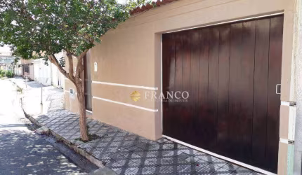 Sobrado com 3 dormitórios à venda, 177 m² - Jardim Maria Augusta - Taubaté/SP