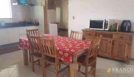 Chácara com 3 dormitórios à venda, 704 m² - Residencial Vargas - Tremembé/SP