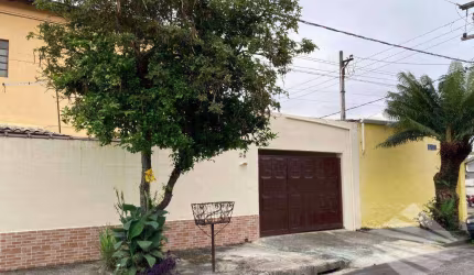 Sobrado com 3 dormitórios à venda, 140 m² - Vila Aparecida - Taubaté/SP