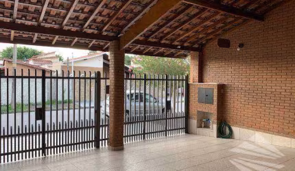 Casa com 3 dormitórios à venda, 130 m² por R$ 600.000,00 - Jardim Califórnia - Taubaté/SP
