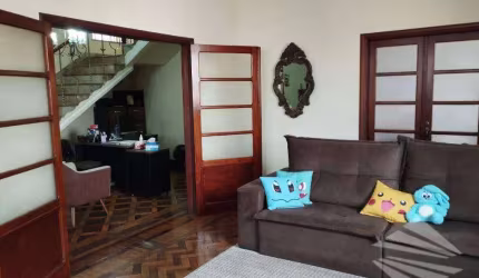 Sobrado com 4 dormitórios à venda, 260,50m² - Centro - Taubaté/SP