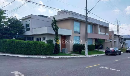 Sobrado com 3 dormitórios à venda, 266m² - Campos do Conde Chambord - Tremembé/SP