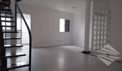 Cobertura duplex com 3 dormitórios à venda, 179 m² - Vila Jaboticabeira - Taubaté/SP