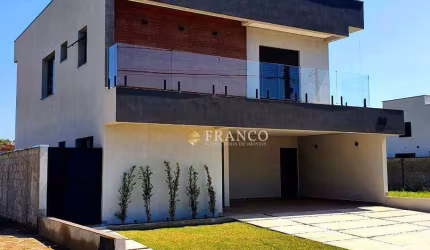 Sobrado com 3 dormitórios à venda, 207 m² por R$ 1.250.000,00 - Condomínio Verdes Vales - Taubaté/SP