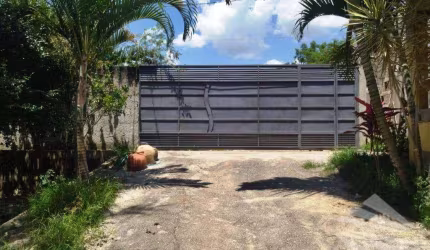 Chácara com 3 dormitórios à venda, 628 m²- Barreiro - Taubaté/São Paulo