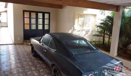 Casa com 2 dormitórios à venda, 201,70m² - Jardim Bela Vista - Taubaté/SP