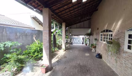 Casa com 2 dormitórios à venda, 309,42m² - Residencial Estoril - Taubaté/SP