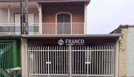 Sobrado com 3 dormitórios à venda, 146,74m² - Parque São Cristóvão - Taubaté/SP
