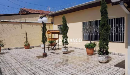 Casa com 3 dormitórios à venda, 99,24m² - Jardim Gurilândia - Taubaté/SP