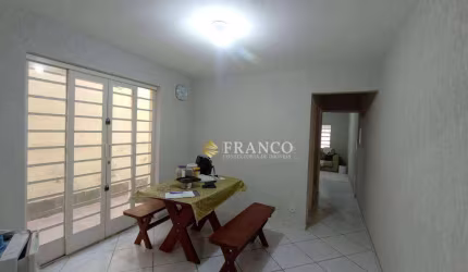Sobrado com 3 dormitórios à venda, 125 m² - Centro - Taubaté/SP