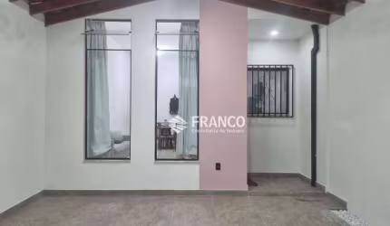 Casa com 3 dormitórios à venda, 92 m² por R$ 350.000,00 - Jardim Gurilândia - Taubaté/SP