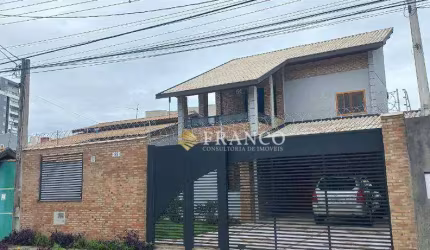 Sobrado com 4 dormitórios à venda, 199 m² - Residencial Portal da Mantiqueira - Taubaté/SP