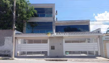 Sobrado com 6 dormitórios para alugar, 400 m² por R$ 12.000,00/mês - Jardim Santa Clara - Taubaté/SP
