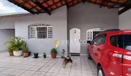 Casa com 3 dormitórios, 330 m² - venda por R$ 700.000 ou aluguel por R$ 3.969/mês - Jardim Morumby - Taubaté/SP