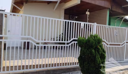 Casa com 4 dormitórios à venda, 170 m² por R$ 460.000,00 - Centro - Taubaté/SP