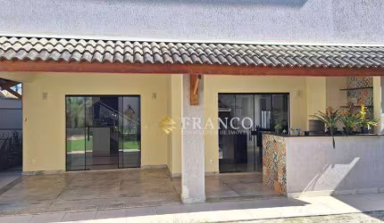 Sobrado com 3 dormitórios à venda, 230 m² - Campos Elíseos - Taubaté/SP