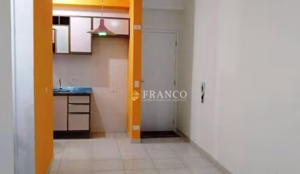 2 quartos sendo 1 suite.