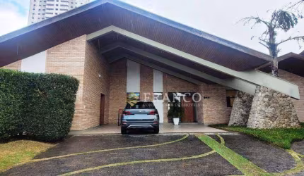 Casa com 4 dormitórios à venda, 474,36m² - Condomínio Taubaté Village - Taubaté/SP