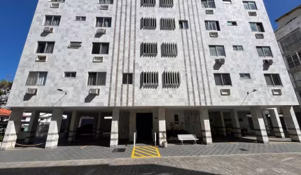 Apartamento com 3 quartos próximo à Praia do Forte, Cabo Frio - RJ