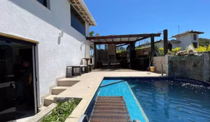 Casa com 4 suítes à venda em Geribá, Armação dos Búzios - RJ