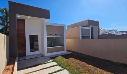 Casa à Venda com 2 quartos (1 suíte) no Coqueiral, Araruama/RJ.