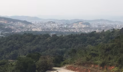 Terreno com 2.420 m2 bairro São Sebastião - Palhoça