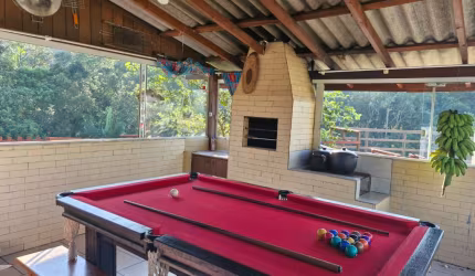 Sitio à venda em Águas Mornas.