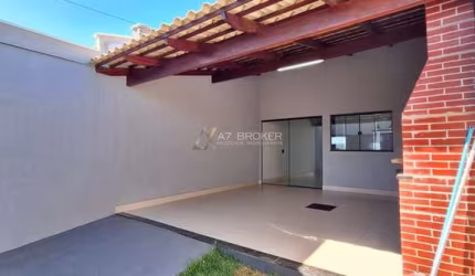 CASA 2 QUARTOS SENDO 1 SUÍTE - RESIDENCIAL HEBROM
