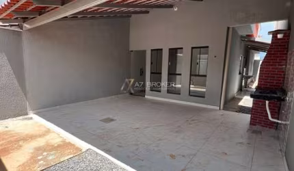 CASA 2 QUARTOS SENDO 1 SUÍTE - RESIDENCIAL ZÉLIA NUNES