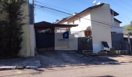 Casa em Morro Grande  -  Caieiras