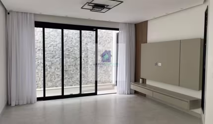 Casa de Condomínio em Nova Caieiras: 4 Suítes por R$2.400.000