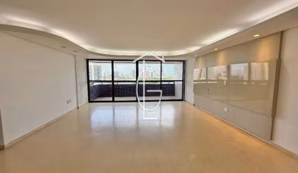 OPORTUNIDADE DE COMPRA DE ESPA&#199;OSO APARTAMENTO NA MADALENA PR&#211;XIMO DA AV. BEIRA RIO