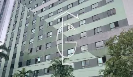 FLAT COM LOCALIZA&#199;&#195;O PRIVILEGIADA EM FRENTE AO PARQUE DA JAQUEIRA
