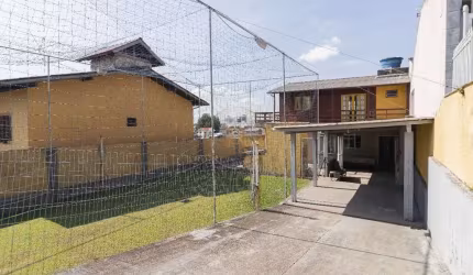 Ampla Casa à Venda em Areias – São José