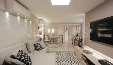 Apartamento de 4 quartos, com 148m², à venda na Praia de Icaraí, Niterói/RJ