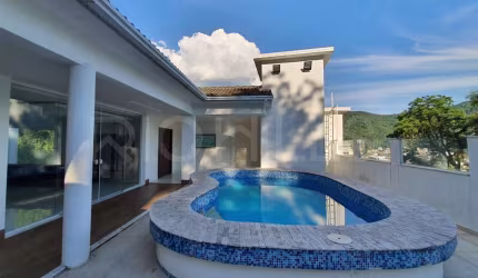 Casa à venda no bairro São Francisco - Niterói/RJ (235)