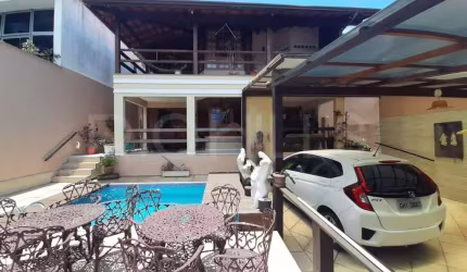 Casa à venda em Niterói/RJ