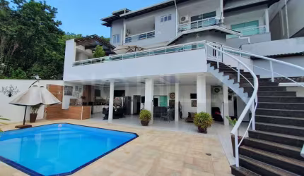 Casa à venda no bairro Charitas - Niterói/RJ