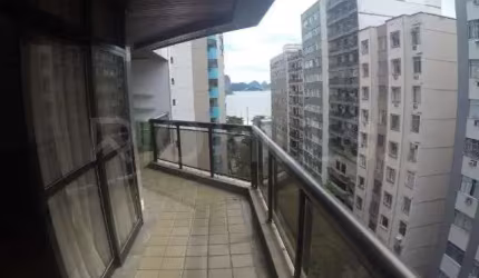 Apartamento de 4 quartos, com 240m², à venda em Icaraí, Niterói/RJ