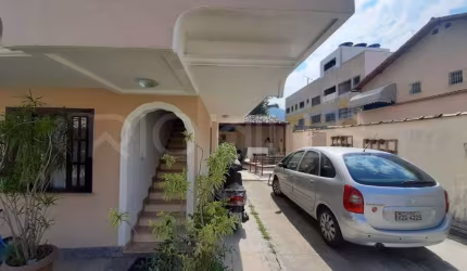 Casa em Condomínio de 3 quartos, com 140m², à venda em Serra Grande, Niterói/RJ